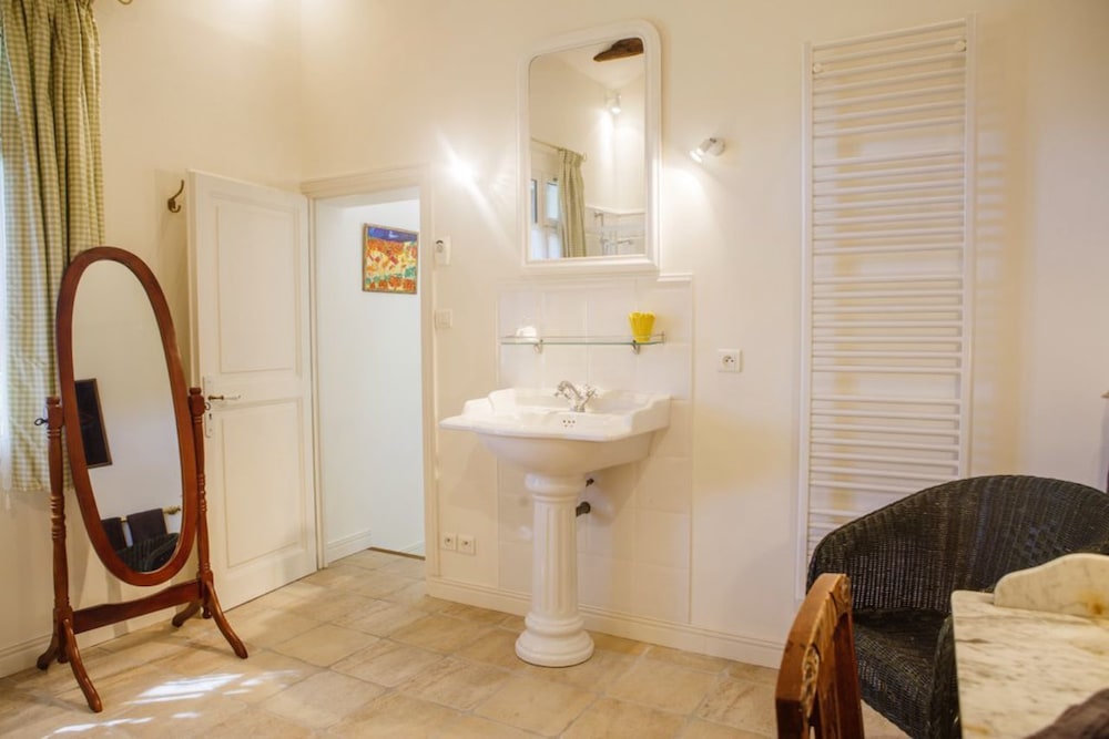 Luxury Suite (Chagall) photo 3