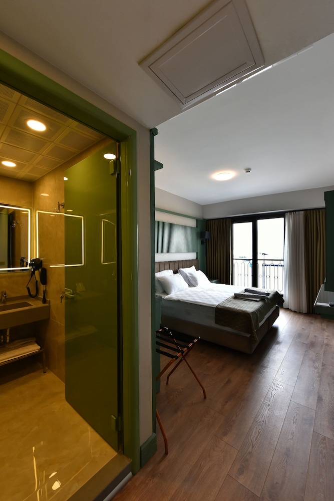 Standard Double Room - Photo 5