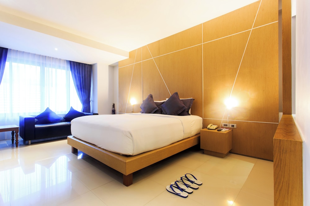 Standard Double Room - Photo 9