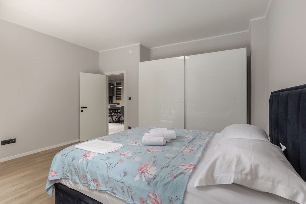 Family Apartment, 2 Bedrooms, Sea Facing (Beachfront Apartment Crikvenica)