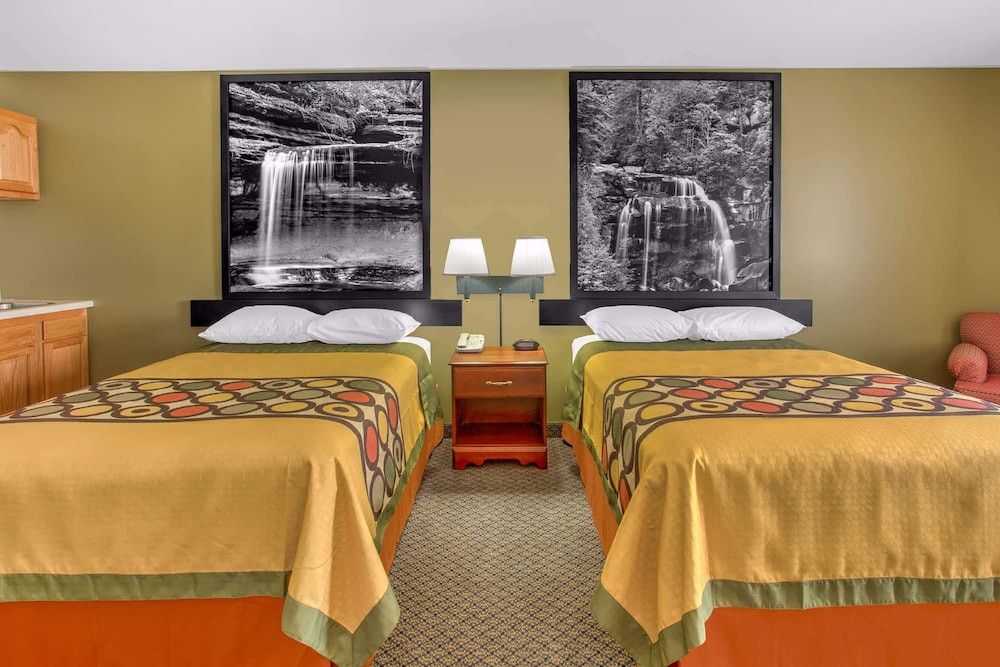 Room, 2 Queen Beds, Non Smoking (Efficiency) photo 1