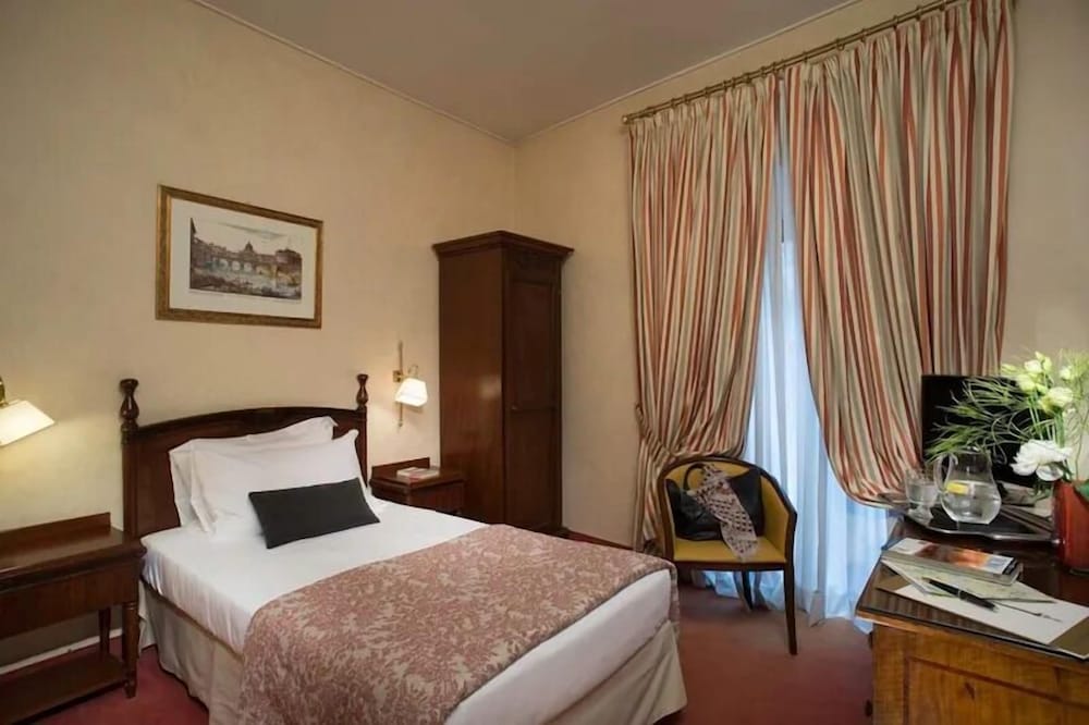 Classic Single Room