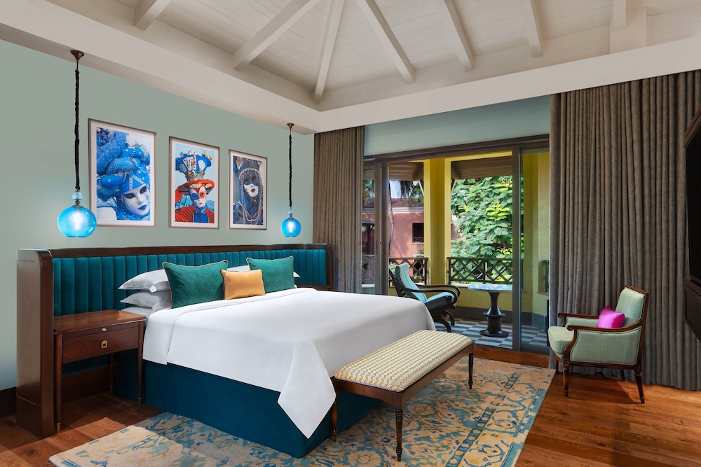 Luxury Suite, 1 King Bed - Photo 14