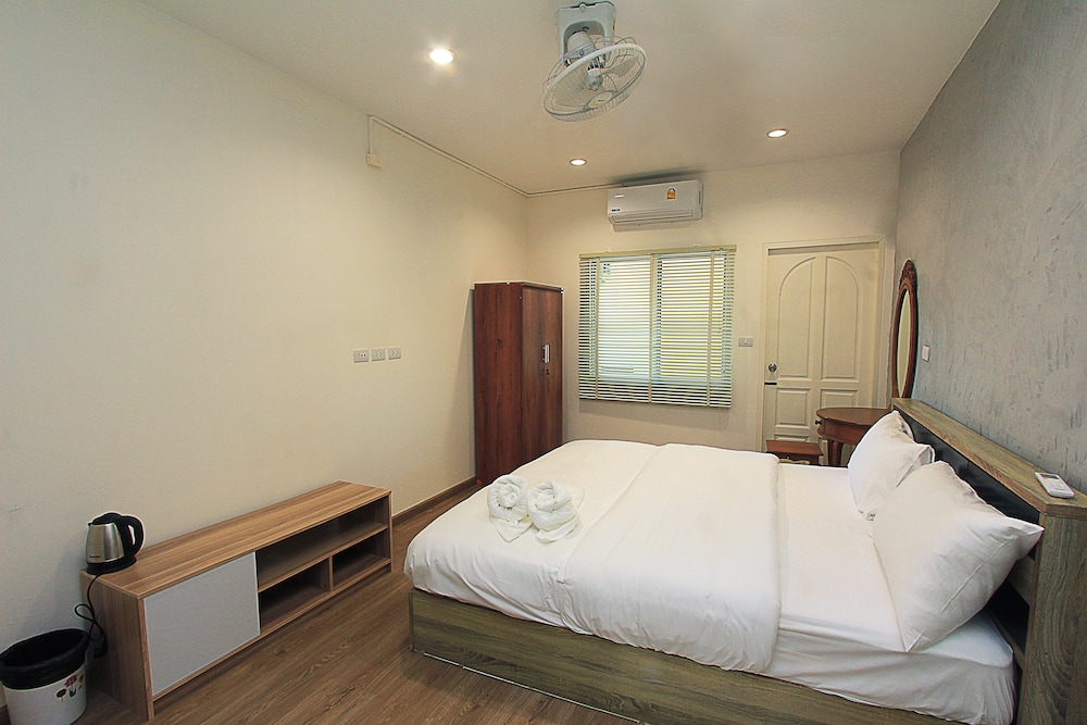 Standard Double Room - Photo 1