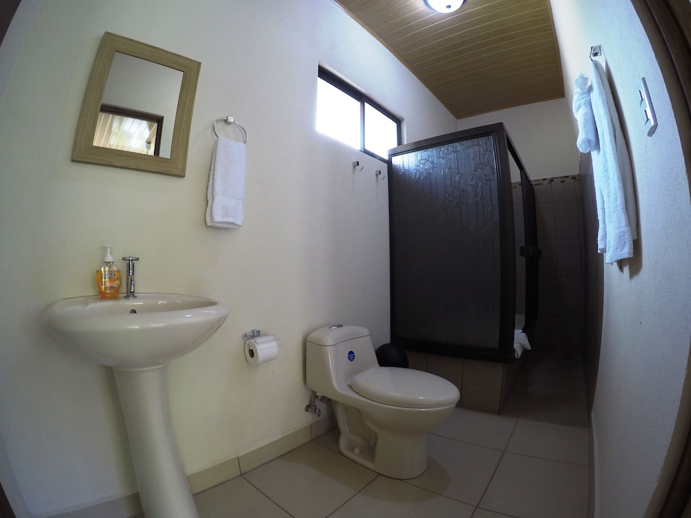 Standard Triple Room, Accessible photo 2