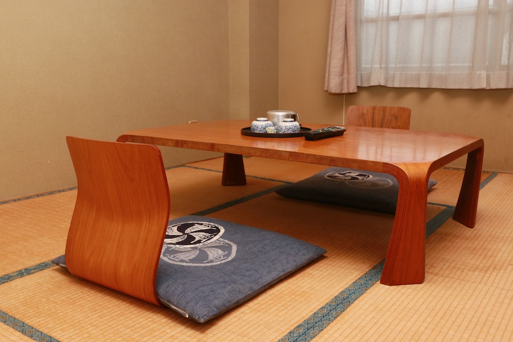 Japanese Style Room For 6 People photo 2