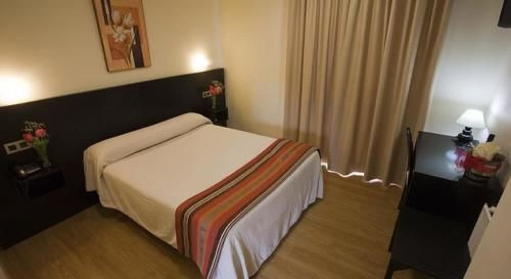 Double Or Twin Room photo 2