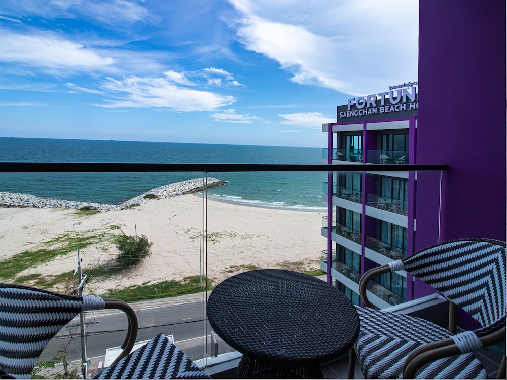 Deluxe Sea View Room photo 2