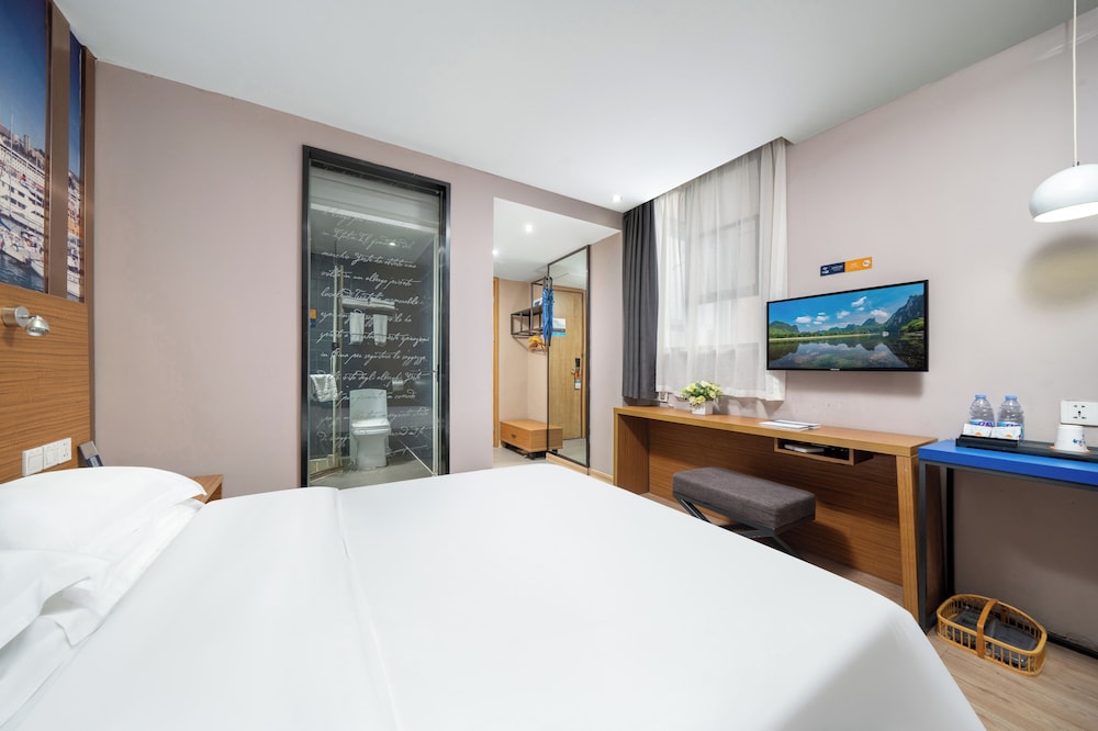Comfort Single Room, City View