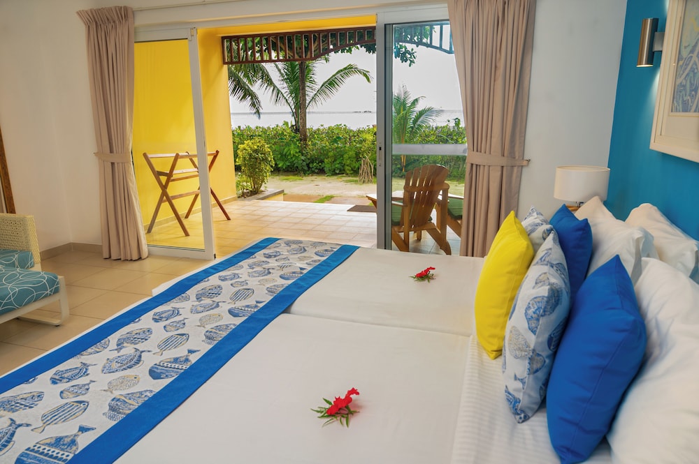 Deluxe Room - Photo 11