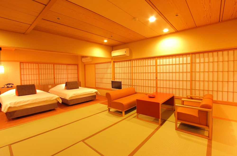 Taisho Modern Japanese Western Style Room, Non Smoking photo 2