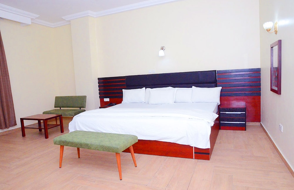 Business Suite photo 2