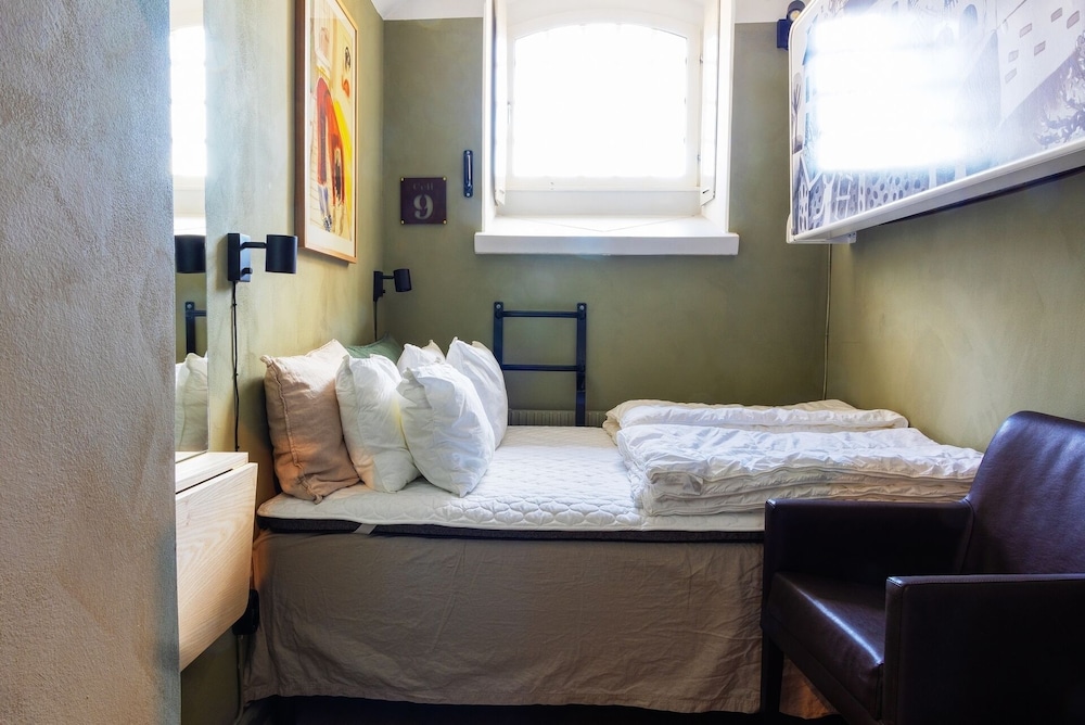 Double or Twin Room, Shared Bathroom (Linen and towels not included)
