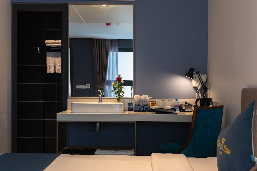 Deluxe Double or Twin Room, 1 Bedroom, City View - Photo 14