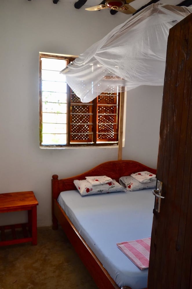 Double Room, Shared Bathroom photo 1