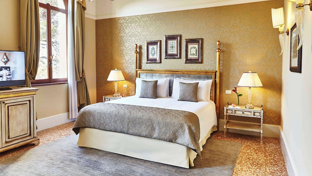 Deluxe Room, Courtyard View (Garden)