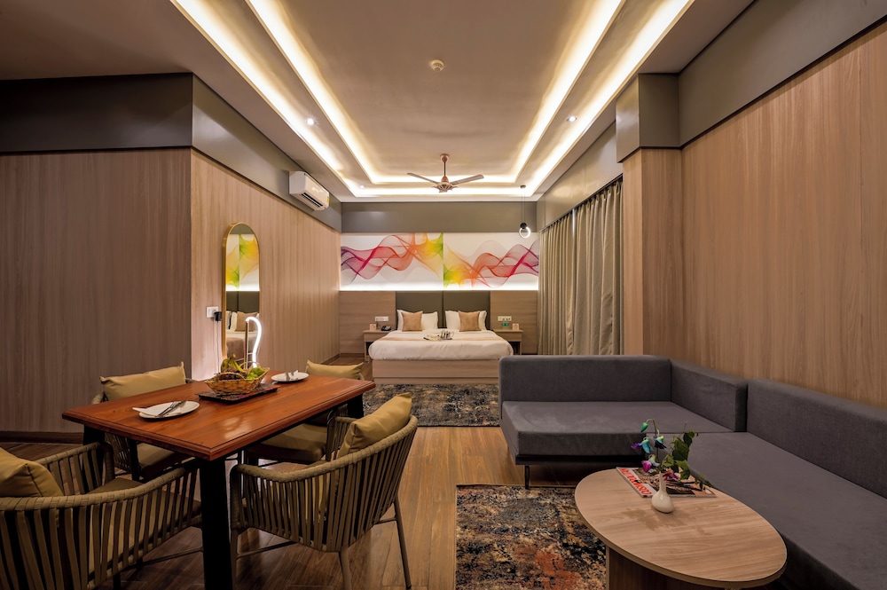 Heritage Suites .
