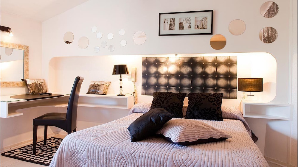 Double Room, 1 Queen Bed, Non Smoking photo 3