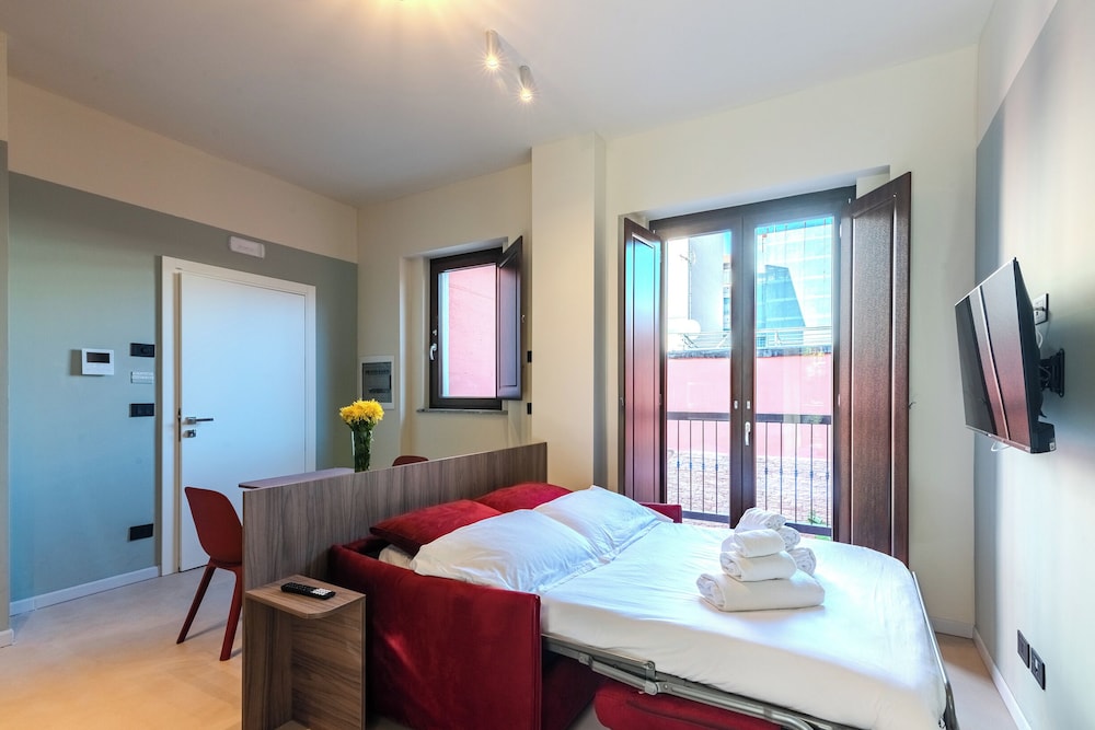 Exclusive Apartment, 1 Bedroom, Terrace, Pool View