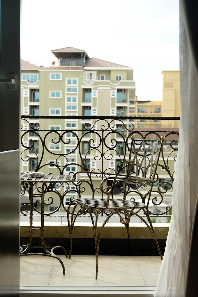 Superior Room - Photo 8