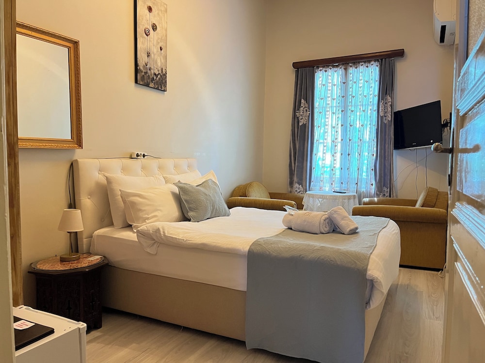Classic Double Room (Sedef)