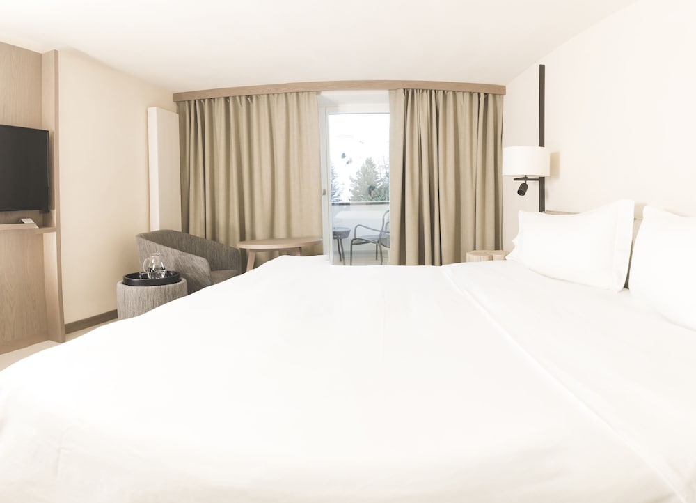 Double Room (Pure L)