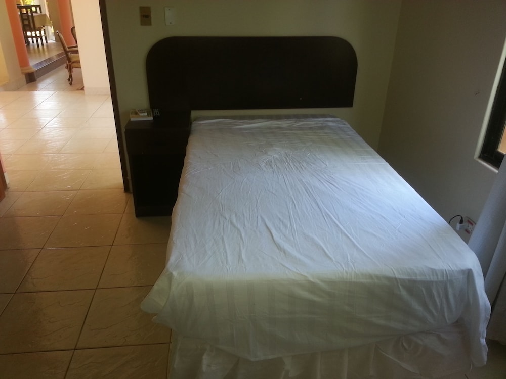 Executive Single Room, 1 Large Twin Bed, Private Bathroom photo 1