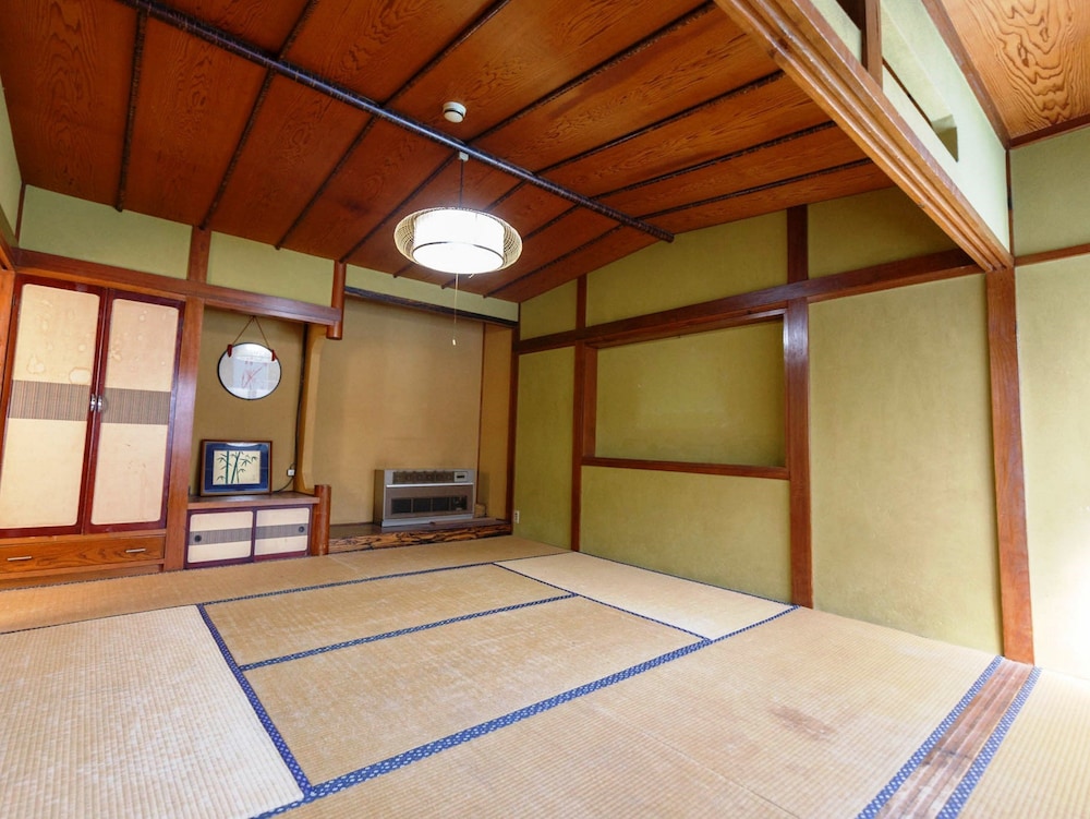 Japanese Style Mixed Dormitory photo 2