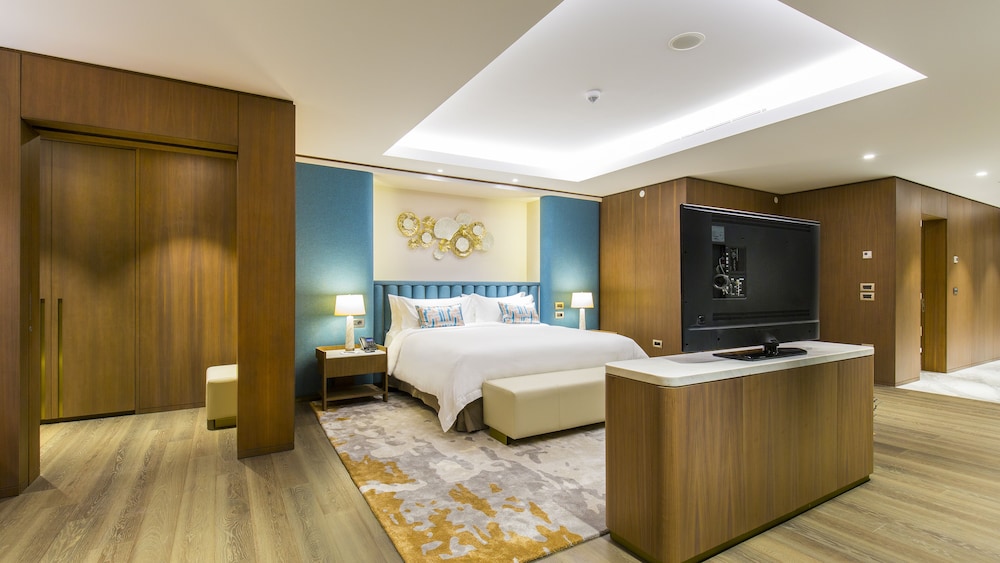 Royal Suite, 1 Bedroom photo 3