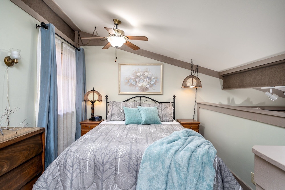 Condo, 1 Bedroom photo 3