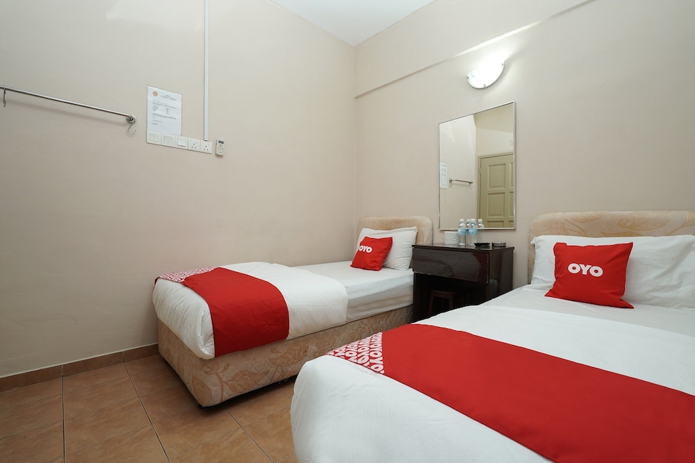 Deluxe Twin Room - Photo 2