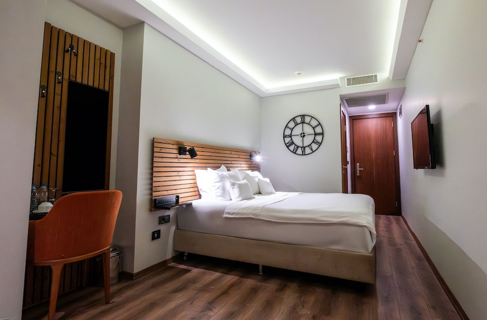 Superior Room, 1 Double Bed, Jetted Tub photo 2