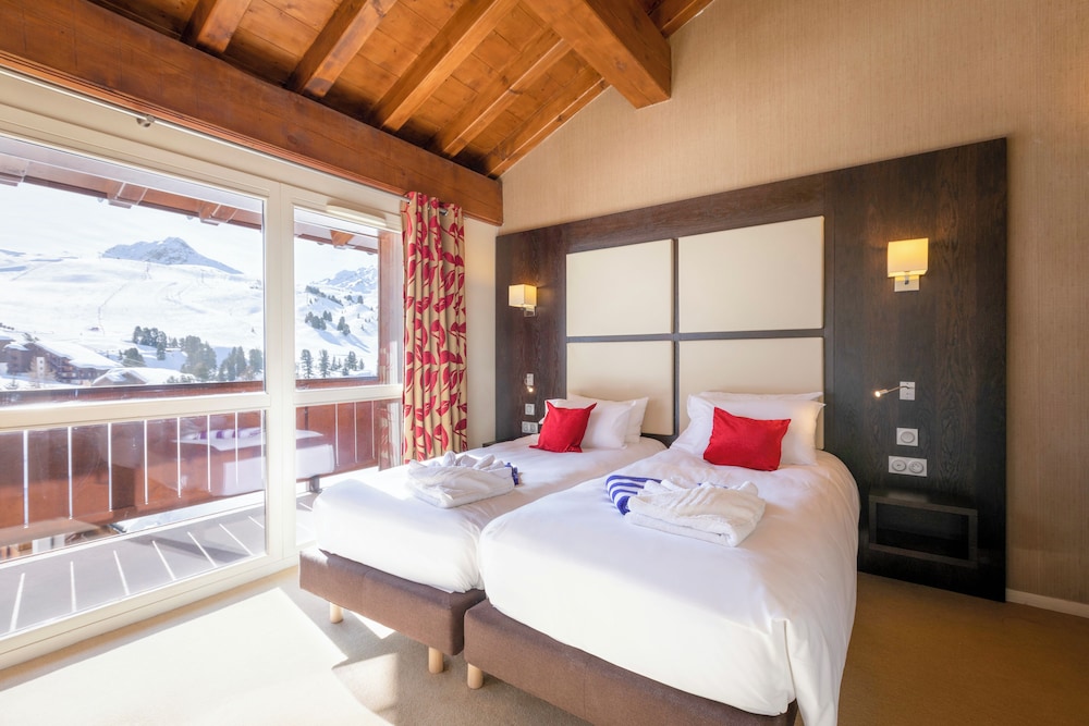 chambre triple avec balcon