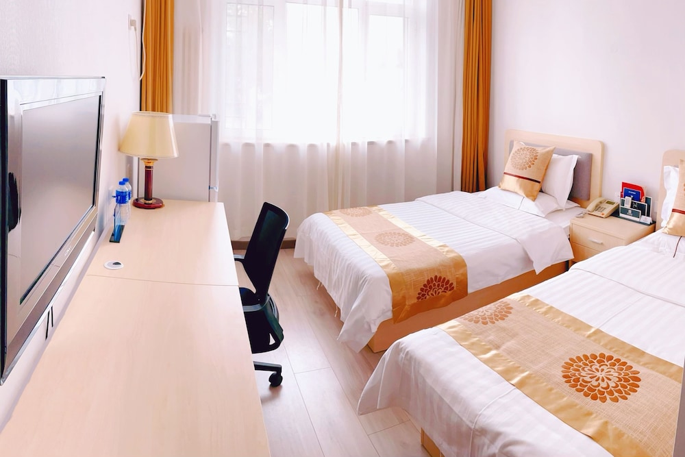 Standard Twin Room - Photo 4