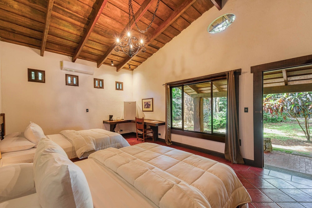 Superior Room, 2 Double Beds photo 2