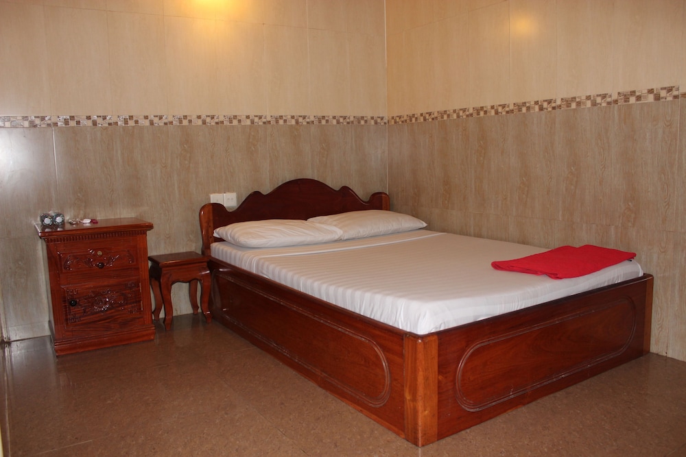 Double Room (Aircon)
