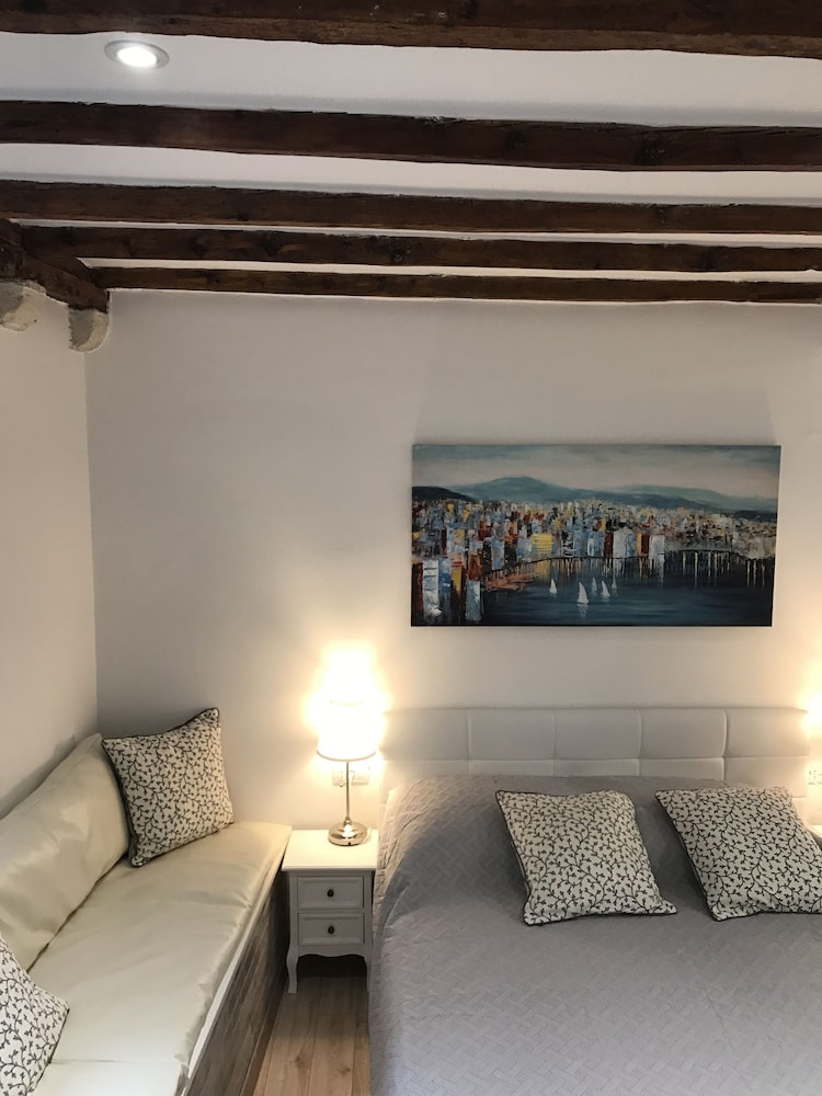 City Studio Suite