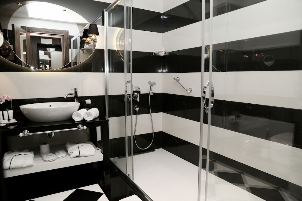 Deluxe Suite, 1 Double Bed photo 2