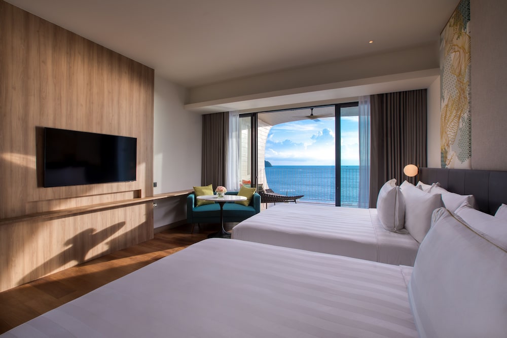 Deluxe Room, 2 Queen Beds, Ocean View - Photo 1