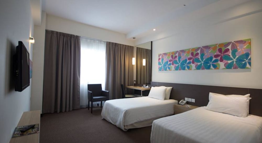 Deluxe Room, 2 Twin Beds - Photo 3