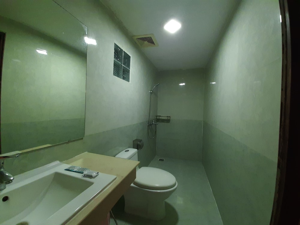 Deluxe Room - Photo 3
