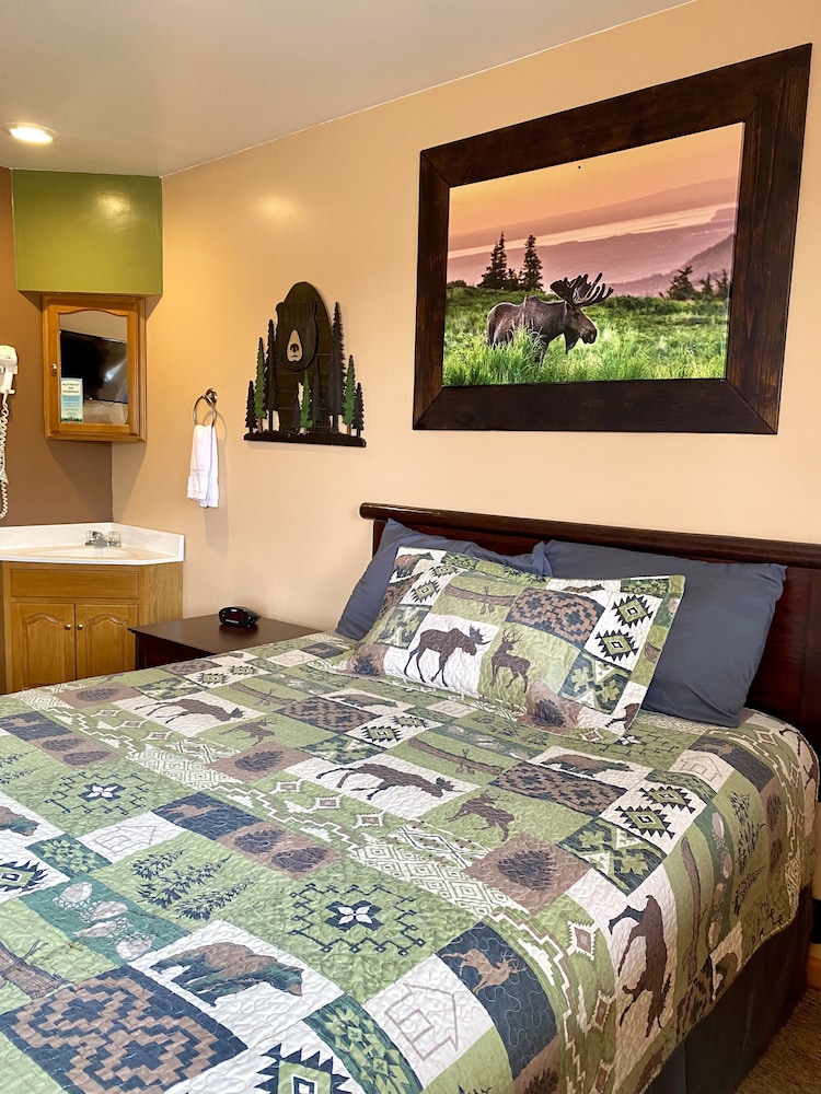 Standard Cabin, 1 Queen Bed photo 2
