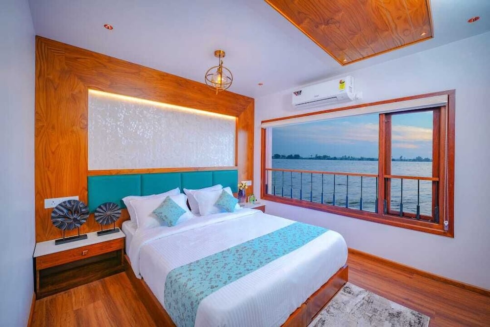 Superior Suite photo 3