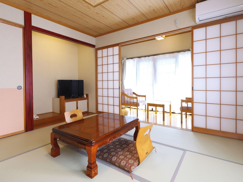 Japanese-style 8tatami mats room, Non Smoking - Photo 2