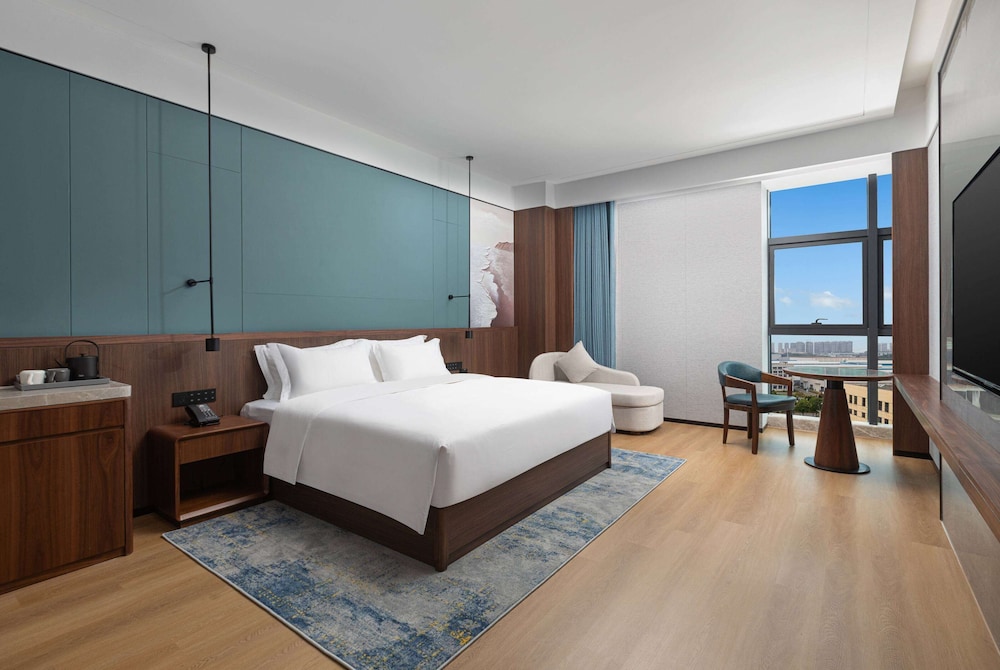 Superior Room, 1 King Bed, Non Smoking