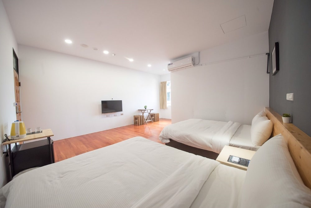 Comfort Double or Twin Room, 2 Double Beds, Non Smoking photo 3