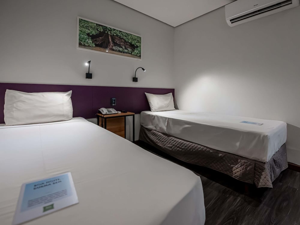 Standard Room, 2 Twin Beds - Photo 7
