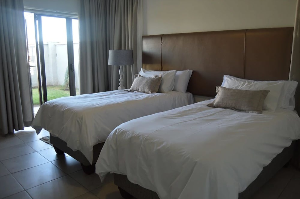 Deluxe Suite photo 1
