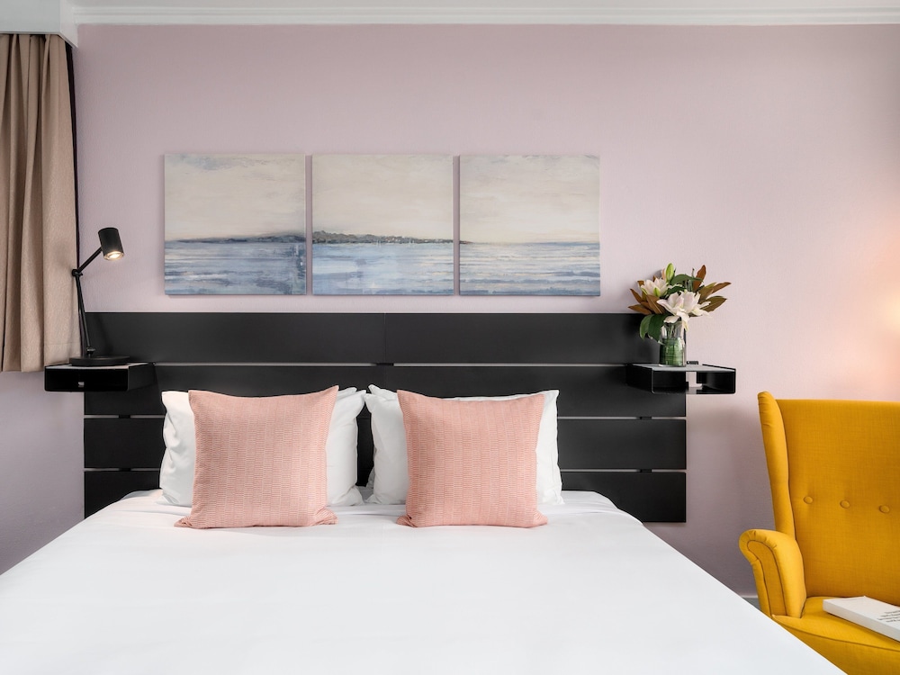 Superior Room - Photo 9