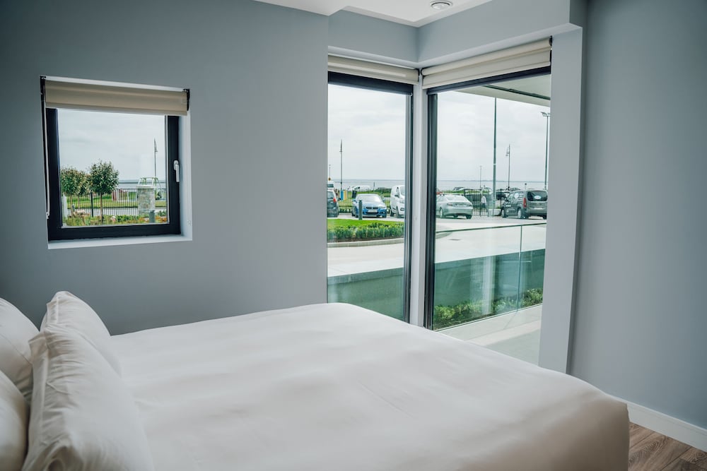 Luxury Apartment, 3 Bedrooms, Sea View